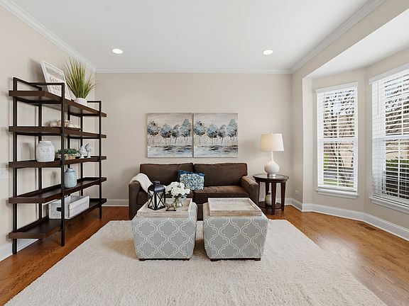 4th image of 6 Reedsworth Ct