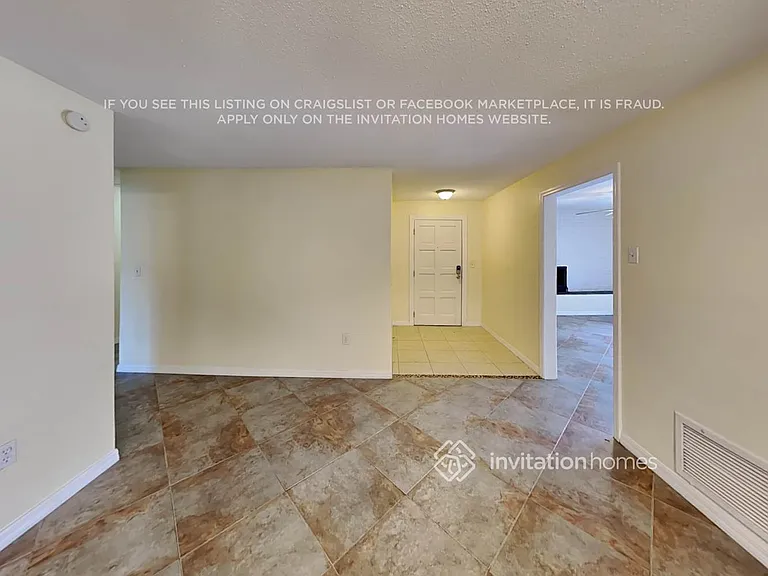 424 Crosswinds Dr — Photo 4
