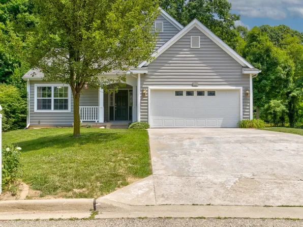 307 Mimz Ct, Bangor, MI 49013