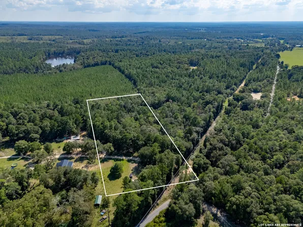 7873 Harper Rd, Laurel Hill, FL 32567