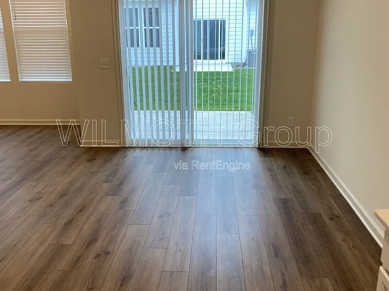 7246 Selah Ln — Photo 6