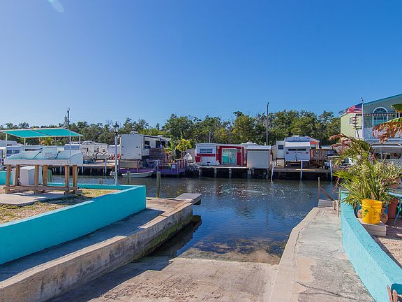 3rd image of 6099 Overseas Hwy Lot 94E