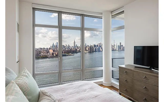 Rented by Douglas Elliman | media 11