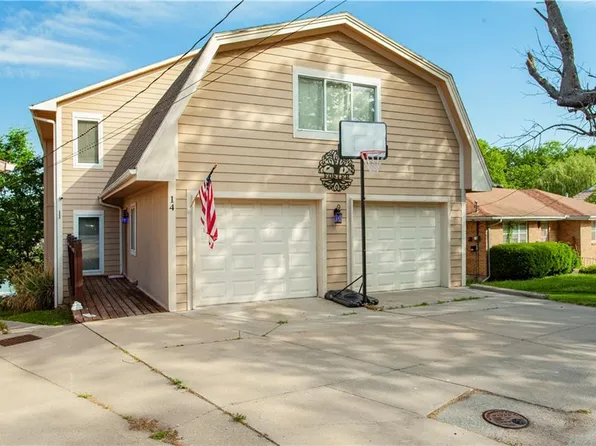 14 Emerald Shore Dr, Lake Tapawingo, MO 64015