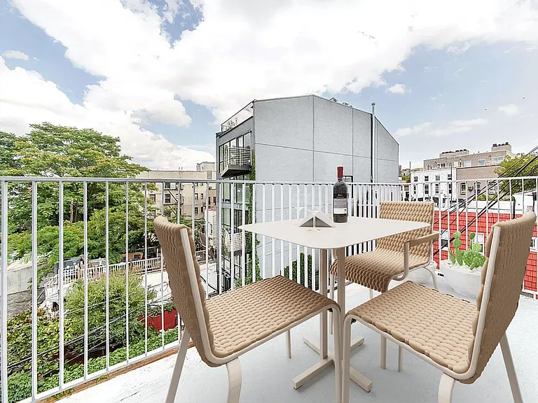 630 Lorimer St #401 — Photo 6