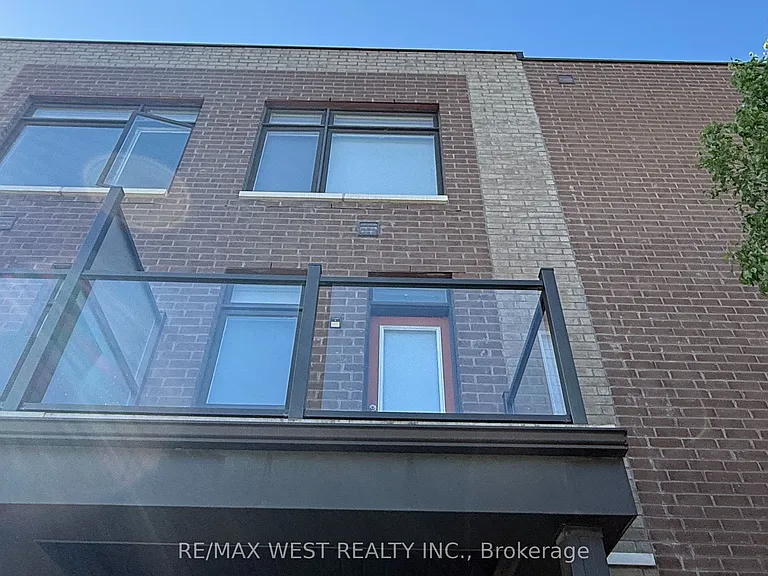 1 Allward St — Photo 3