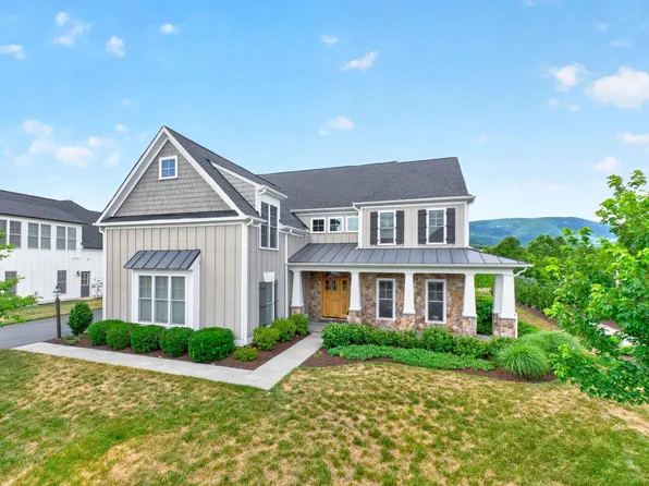 801 Golf View Dr, Crozet, VA 22932