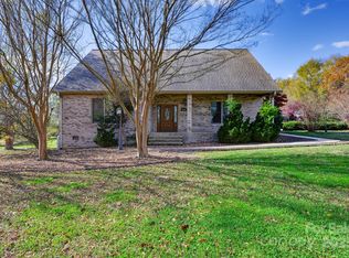 1071 Caleb Setzer Rd, Newton, NC 28658