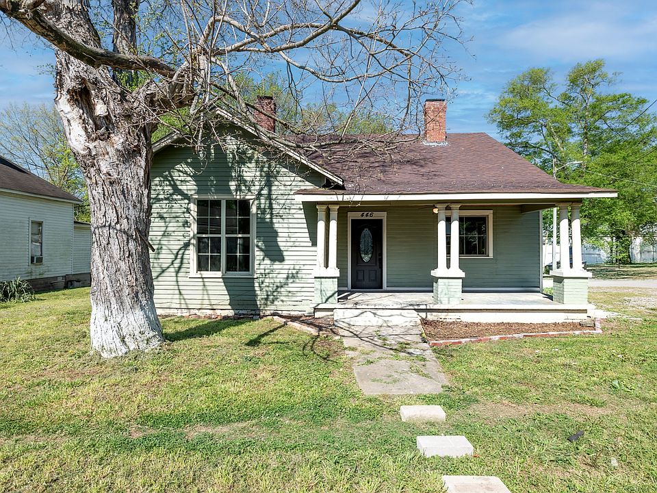 1st image of 446 Childers St