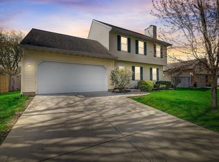 1749 Sapphire Way, Sun Prairie, WI 53590