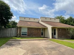 308-310 Amherst Cir, College Station, TX 77840