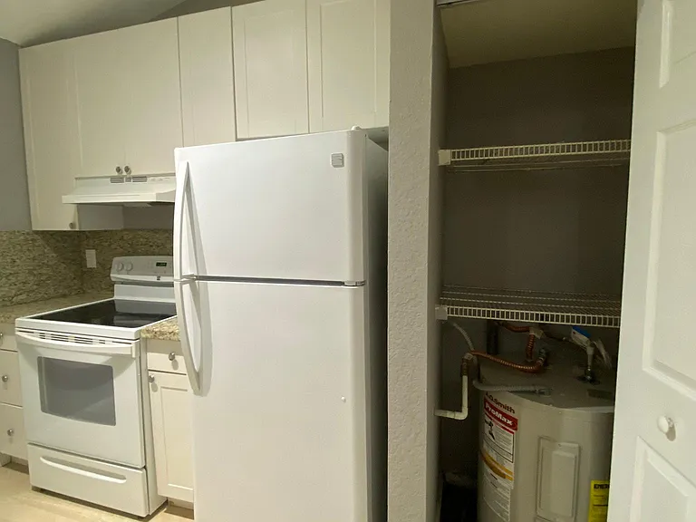 2820 N Oakland Forest Dr #307-1 — Photo 10