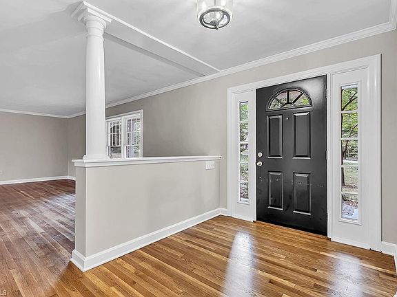 3rd image of 513 Forestdale Dr