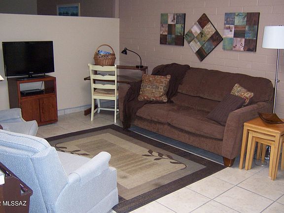 2nd image of 104 W Calle Del Tiempo
