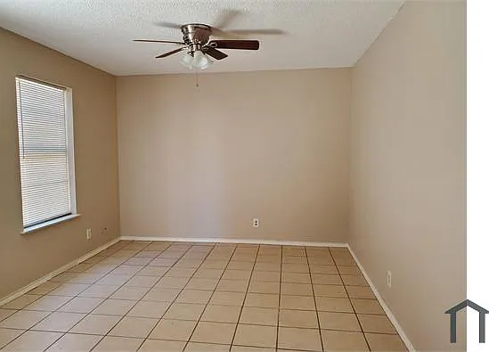2 bed, 750 sqft, $975 — Photo 4