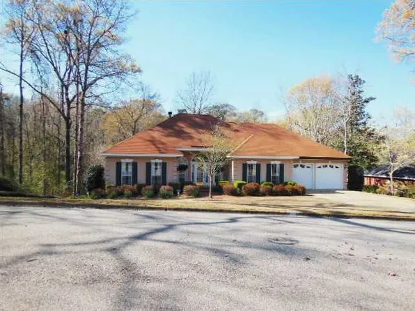 232 Deerwood Dr, Prattville, AL 36067