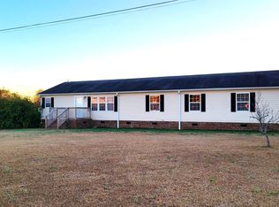 593 Old Snow Hill Rd, Ayden, NC 28513