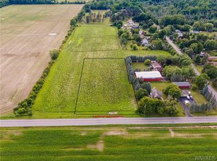 5810 Salt Rd, Clarence, NY 14031