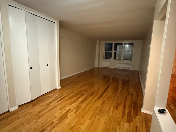 41 Hamilton Ave, Staten Island, NY
