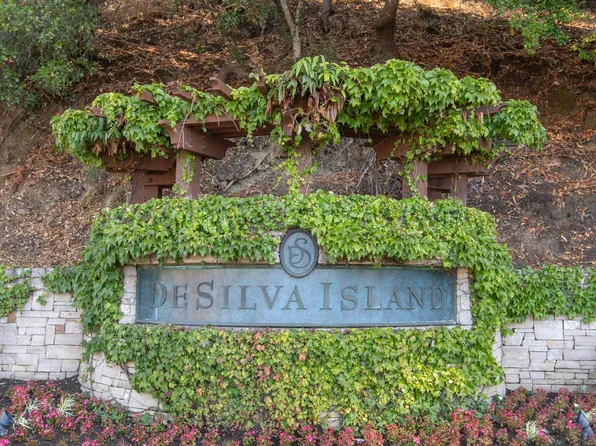 17 De Silva Island Drive, Mill Valley, CA 94941