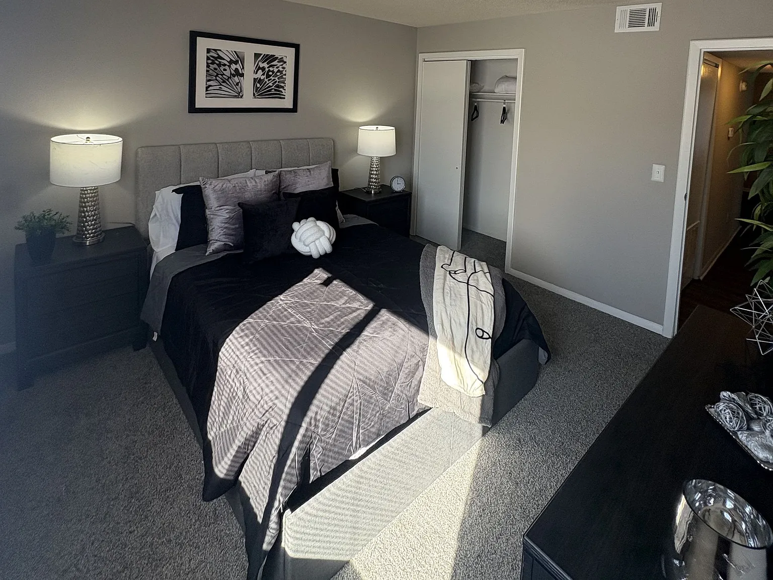 Riverbanks Retreat — Photo 4