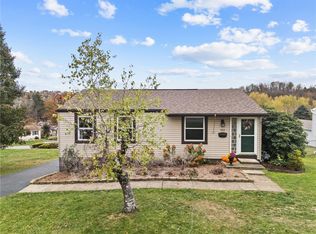 103 Jade Dr, Oakdale, PA 15071