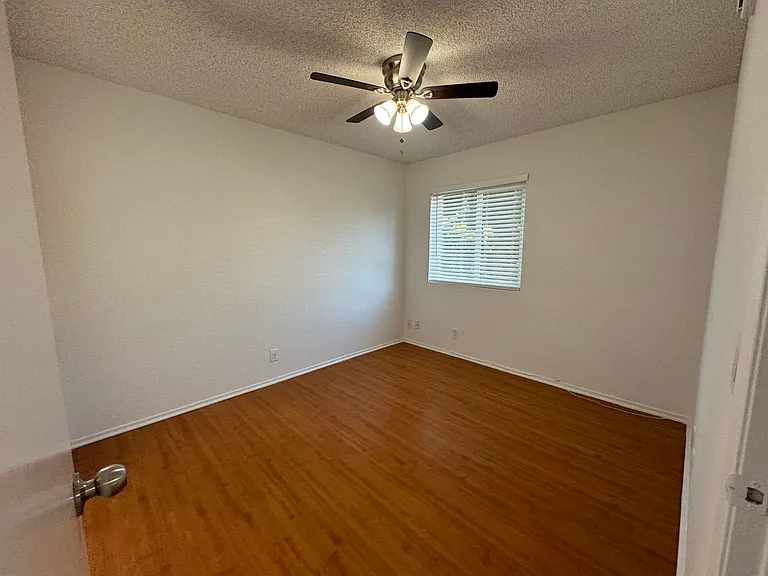 5050 Klump Ave — Photo 24