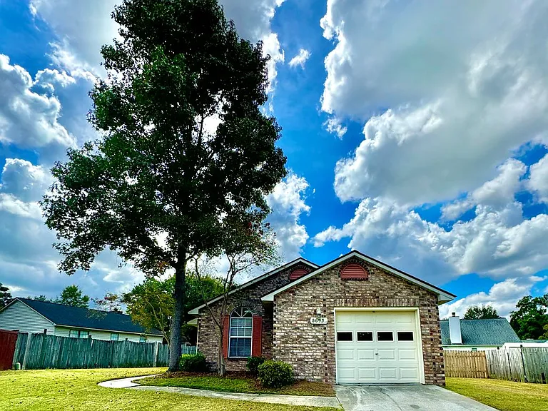 8693 Blackshear Ct — Photo 1