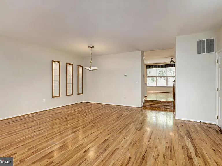 6563 McKenna Way — Photo 3