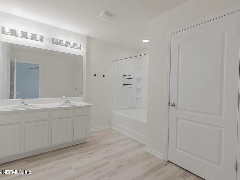 2223 Willow Springs Dr — Photo 13