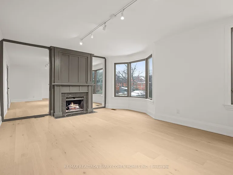 231 Macpherson Ave — Photo 19