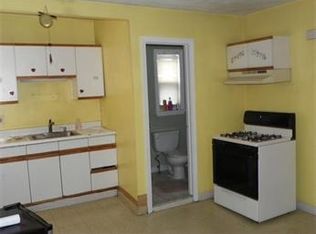 87 Blossom St #2, Chelsea, MA 02150
