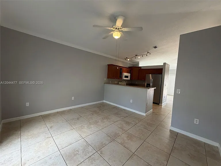7753 NW 201st Ter — Photo 16