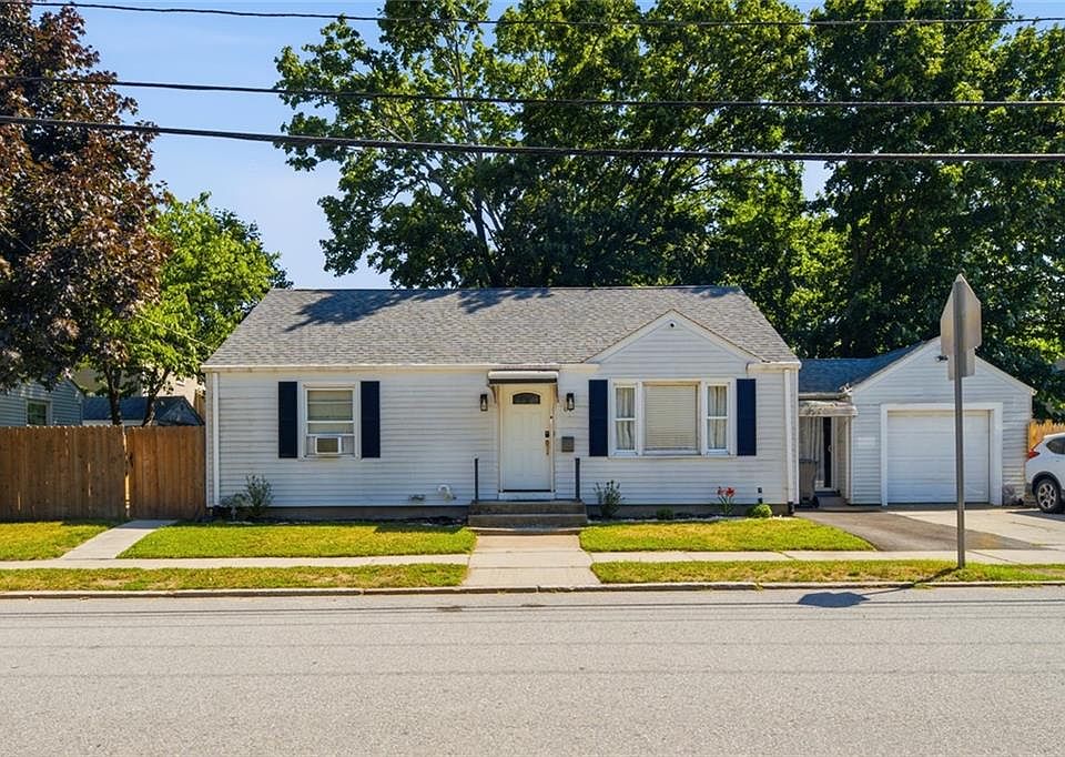 1st image of 170 Beckwith St