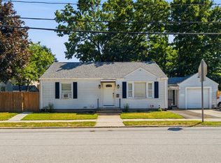 170 Beckwith St, Cranston, RI 02910