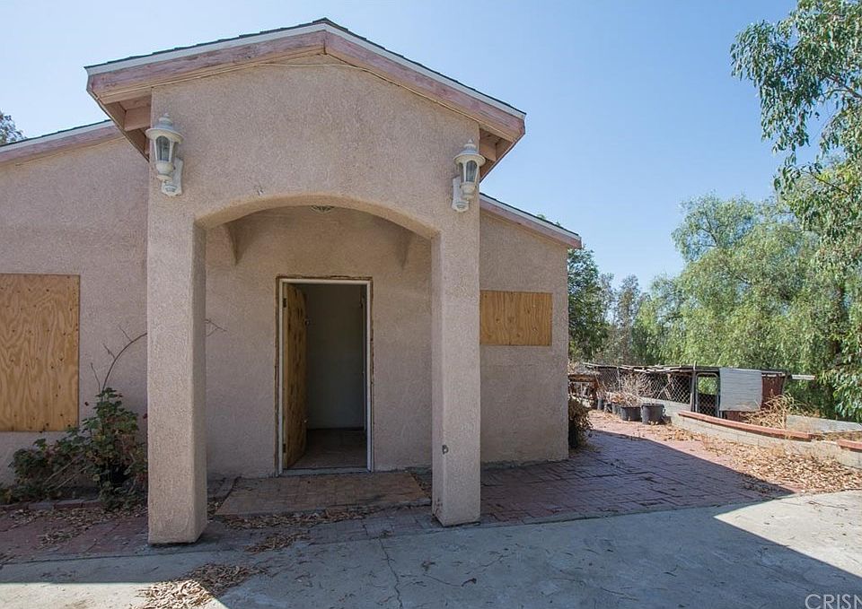 1st image of 10078 Sunland Blvd