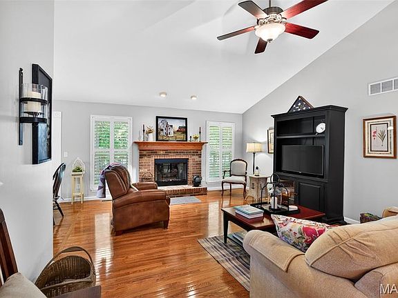 4th image of 1013 Roosevelt Dr
