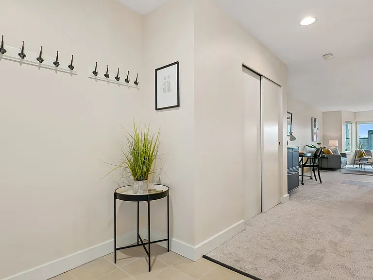 2440 Western Ave #604 — Photo 3