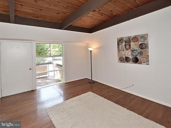 3rd image of 7728 Donnybrook Ct Suite 204