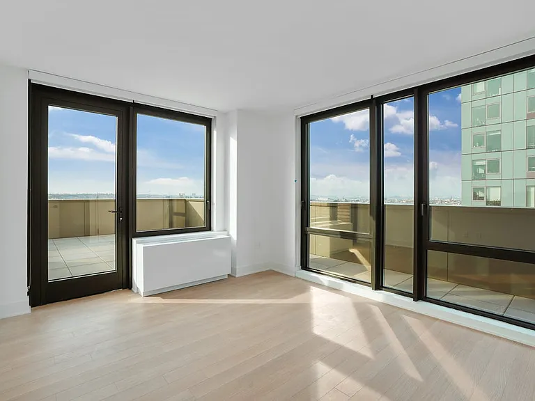 662 Pacific St #18M — Photo 12