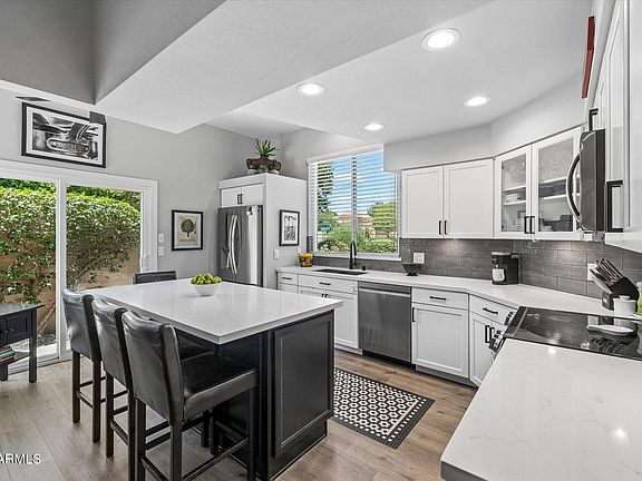 2nd image of 10513 E CAROL Avenue
