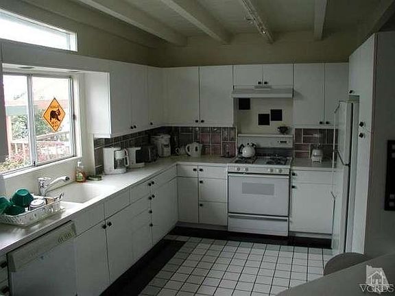 2nd image of 1229 Kingston Ln