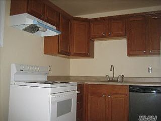1st image of 6 Robert St