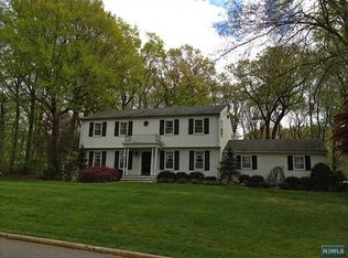 16 Hering Rd, Montvale, NJ 07645