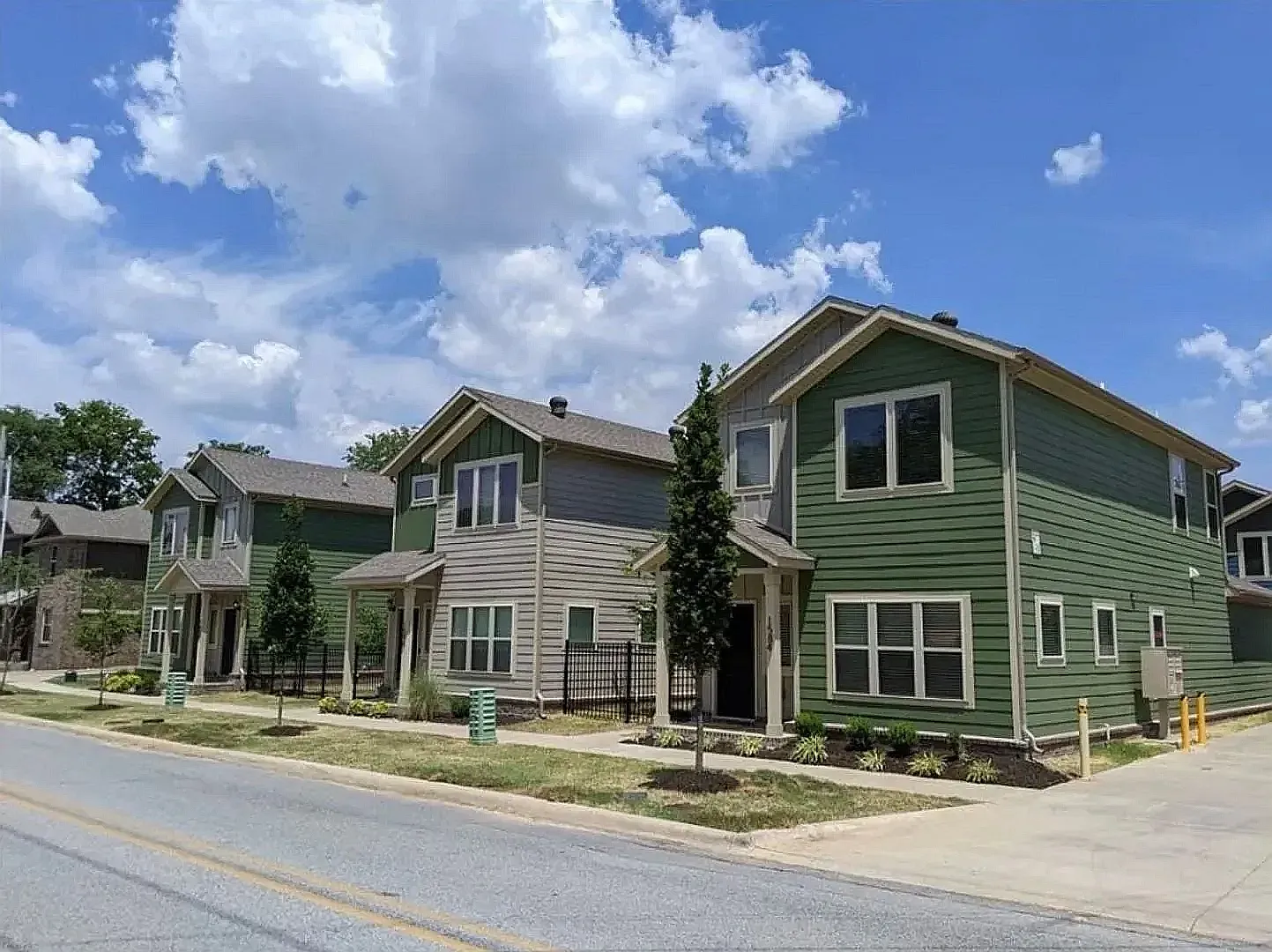 Wish Leverett Townhouses — Photo 3
