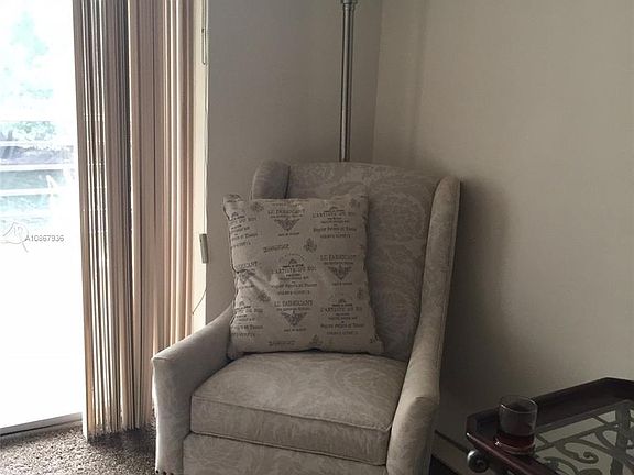 5th image of 3660 NE 166th St APT 211