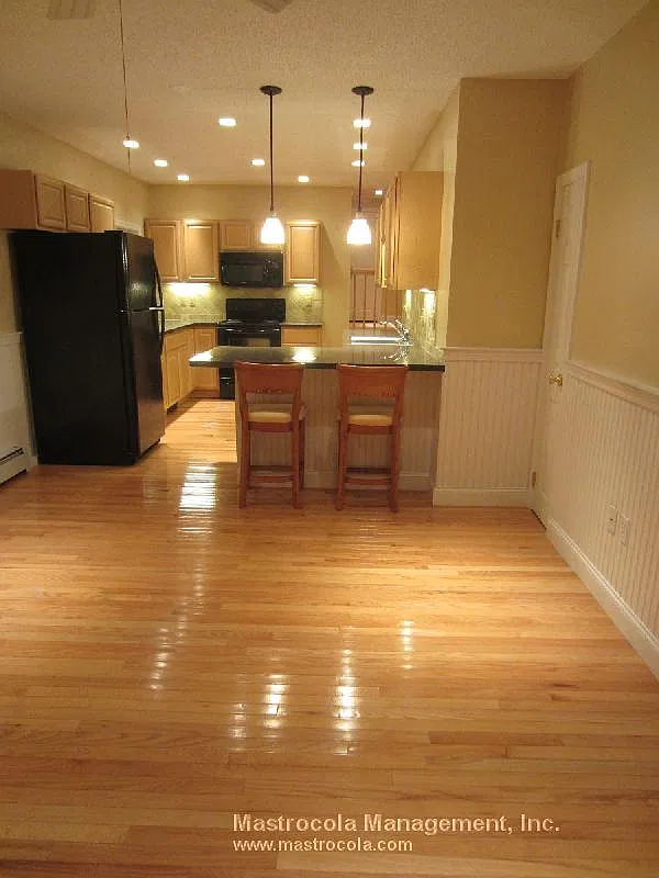 1 bed, 1.0 bath, 680 sqft, $2,100 — Photo 4