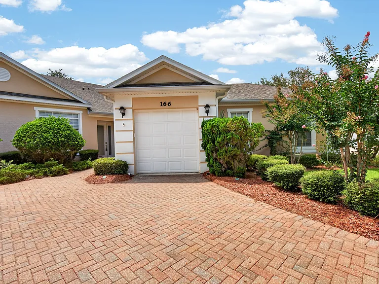 166 Sedona Cir — Photo 43
