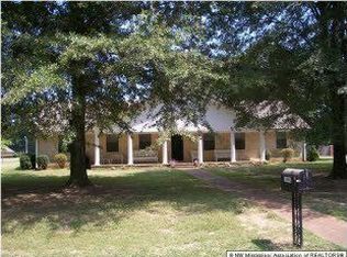 1890 Tara Dr, Hernando, MS 38632