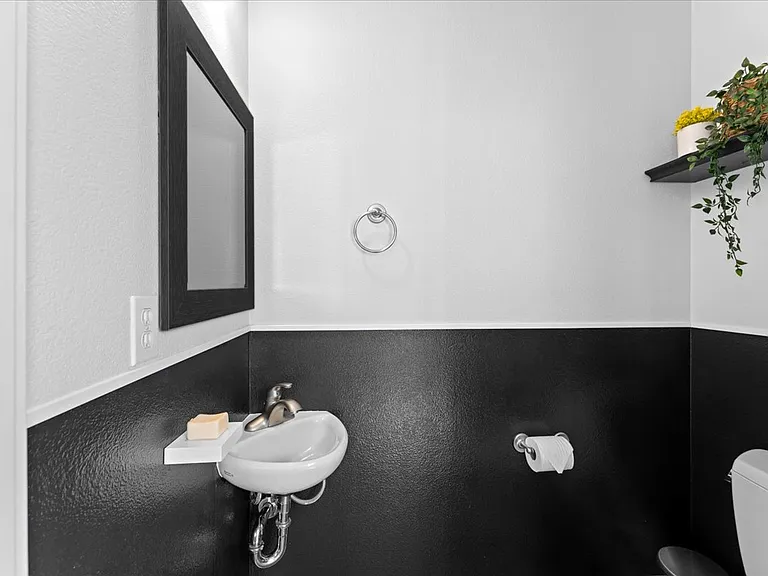 6273 NE Carillion Dr #103 — Photo 8